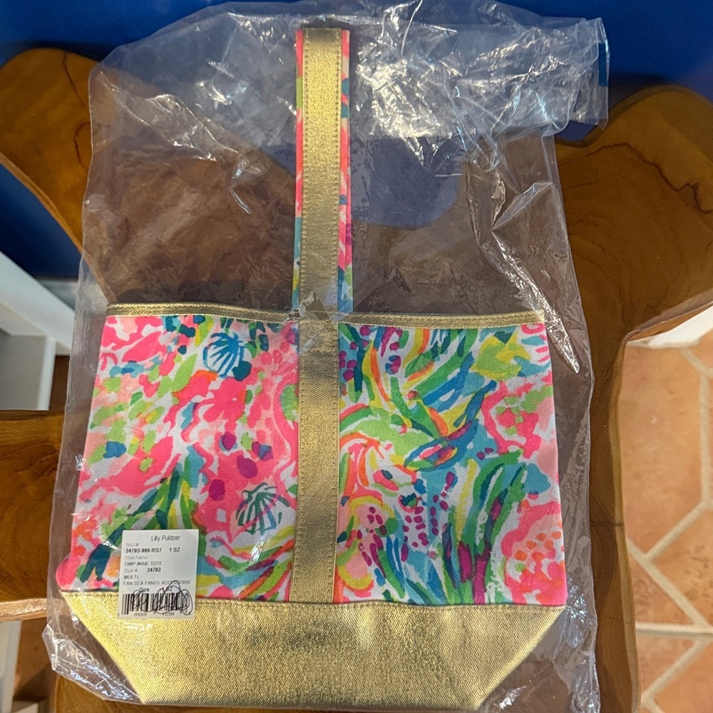 NWT Lilly Pulitzer Wine Tote